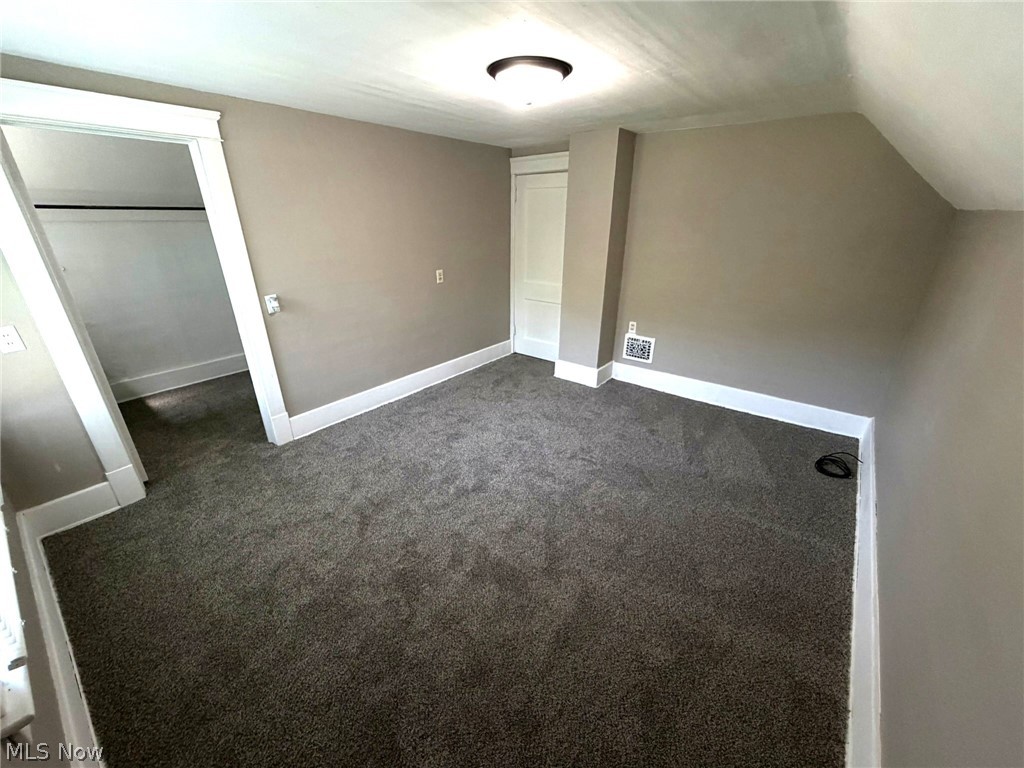 412 Iddings Avenue SE Warren OH 44483