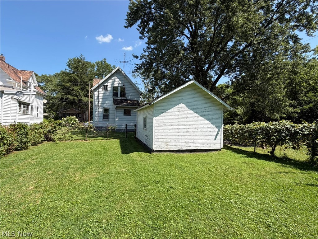 412 Iddings Avenue SE Warren OH 44483