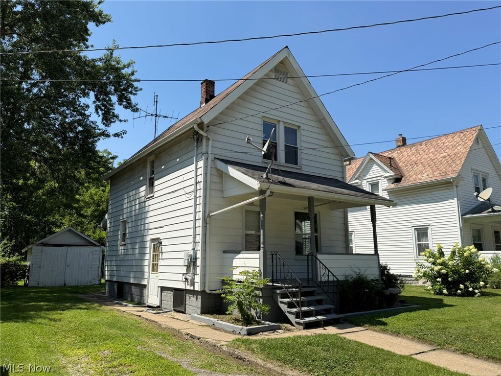 412 Iddings Avenue SE Warren OH 44483