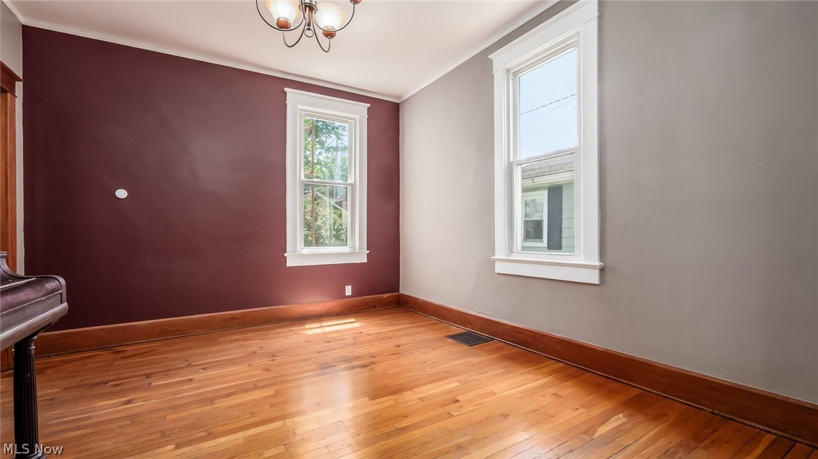 714 Saint Louis Avenue Zanesville OH 43701