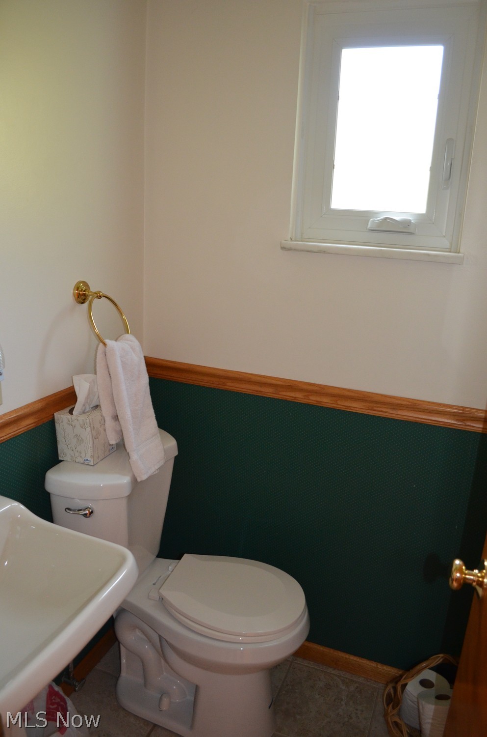 21145 Parkwood Avenue Fairview Park OH 44126