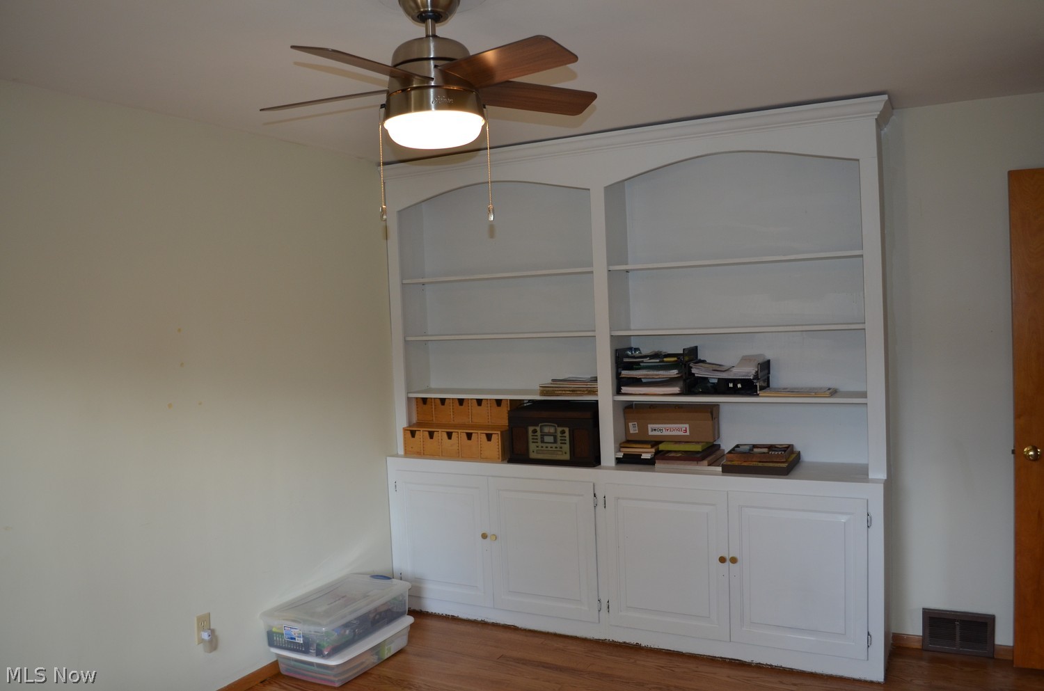 21145 Parkwood Avenue Fairview Park OH 44126