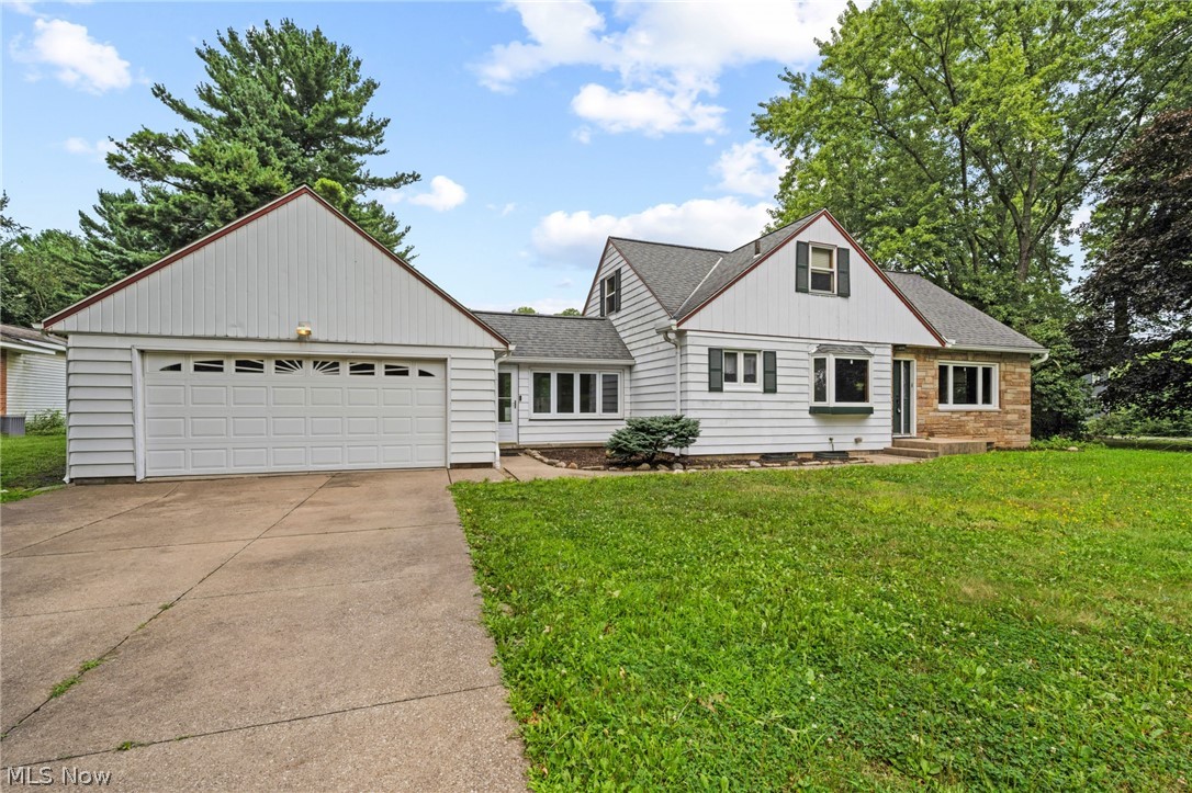1409 Elm Grove Avenue Akron OH 44312