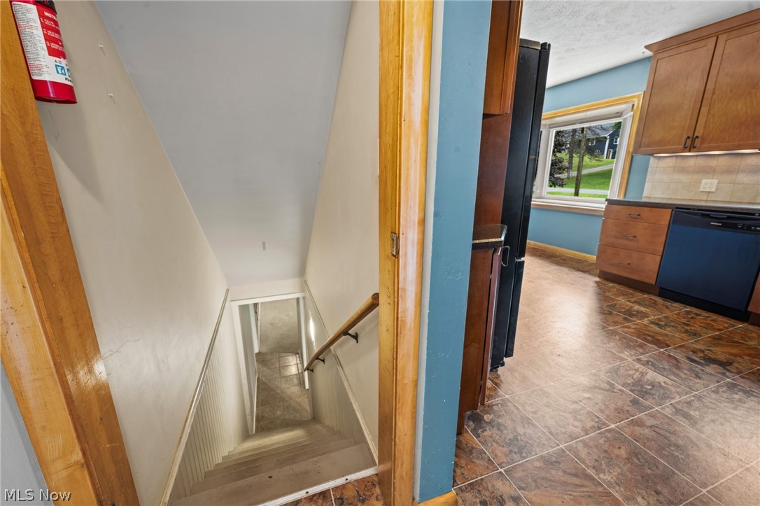 1409 Elm Grove Avenue Akron OH 44312