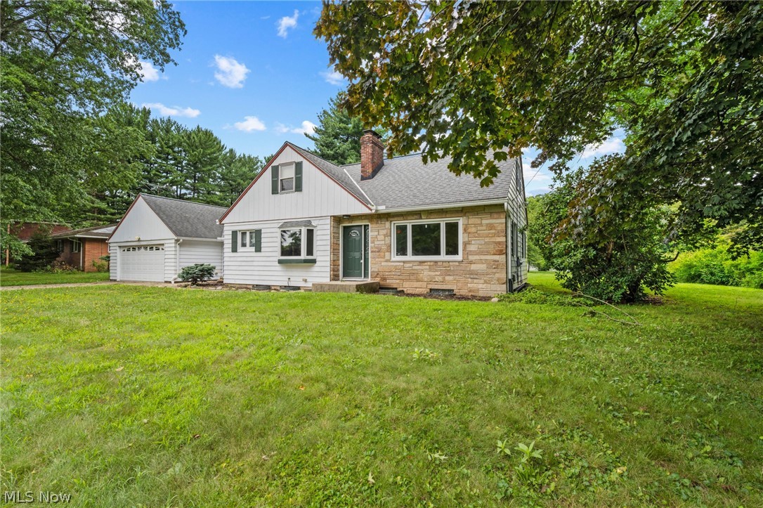 1409 Elm Grove Avenue Akron OH 44312