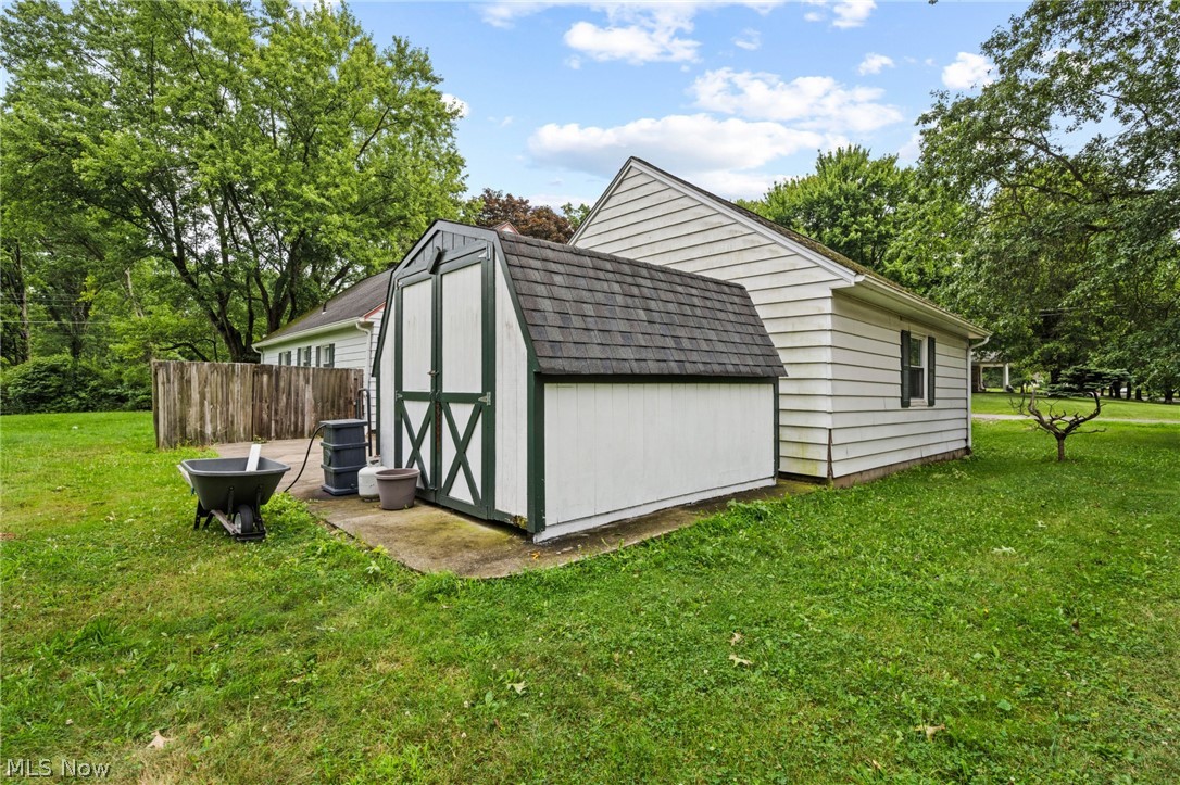 1409 Elm Grove Avenue Akron OH 44312