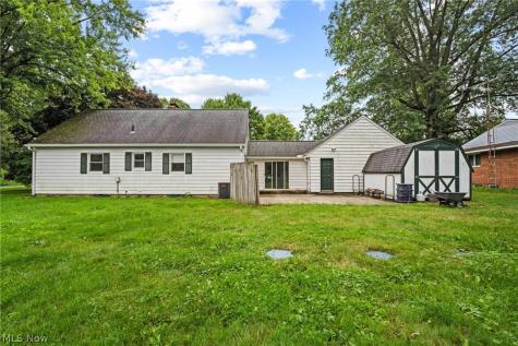 1409 Elm Grove Avenue Akron OH 44312