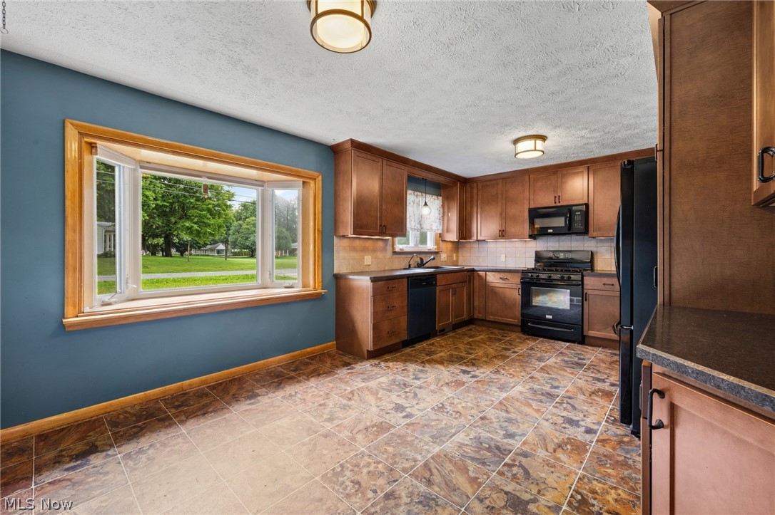 1409 Elm Grove Avenue Akron OH 44312