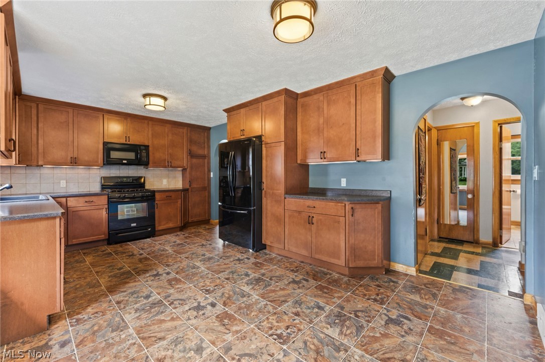 1409 Elm Grove Avenue Akron OH 44312