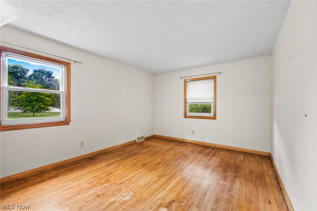 1409 Elm Grove Avenue Akron OH 44312