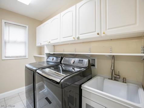 3883 Sanford Drive Parma OH 44134