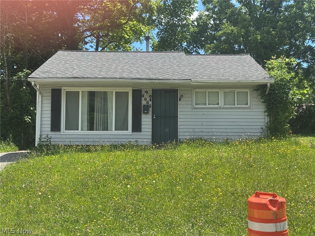 4669 E 174th Street Cleveland OH 44128