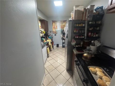 4669 E 174th Street Cleveland OH 44128