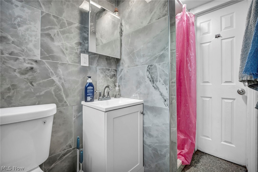12505 Arlington Avenue Cleveland OH 44108