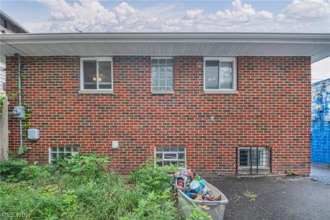 12505 Arlington Avenue Cleveland OH 44108