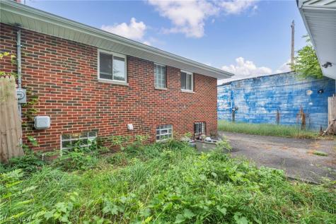12505 Arlington Avenue Cleveland OH 44108