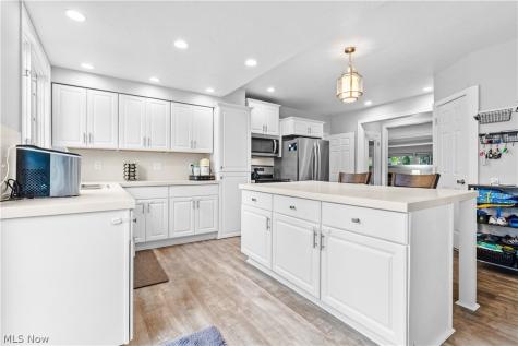 2136 E Sprague Road Broadview Heights OH 44147