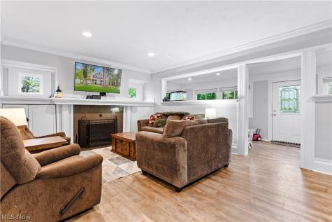 2136 E Sprague Road Broadview Heights OH 44147