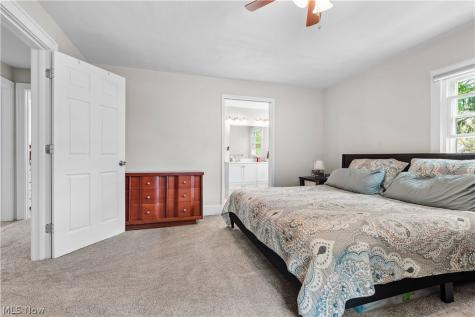 2136 E Sprague Road Broadview Heights OH 44147
