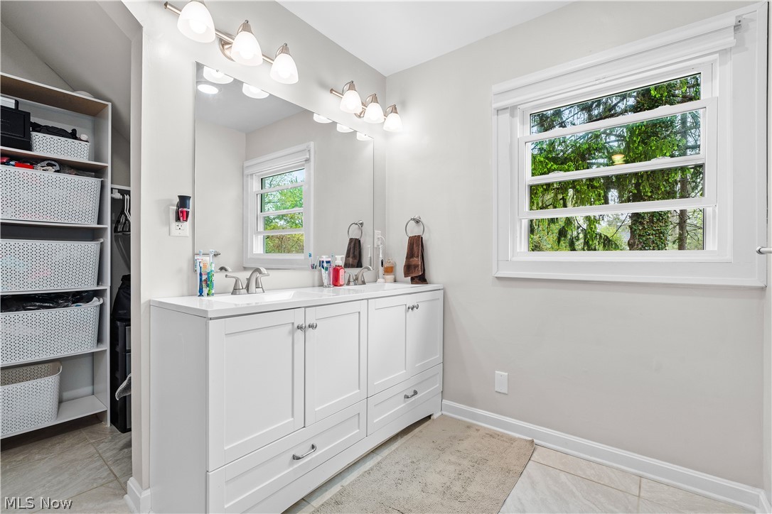 2136 E Sprague Road Broadview Heights OH 44147