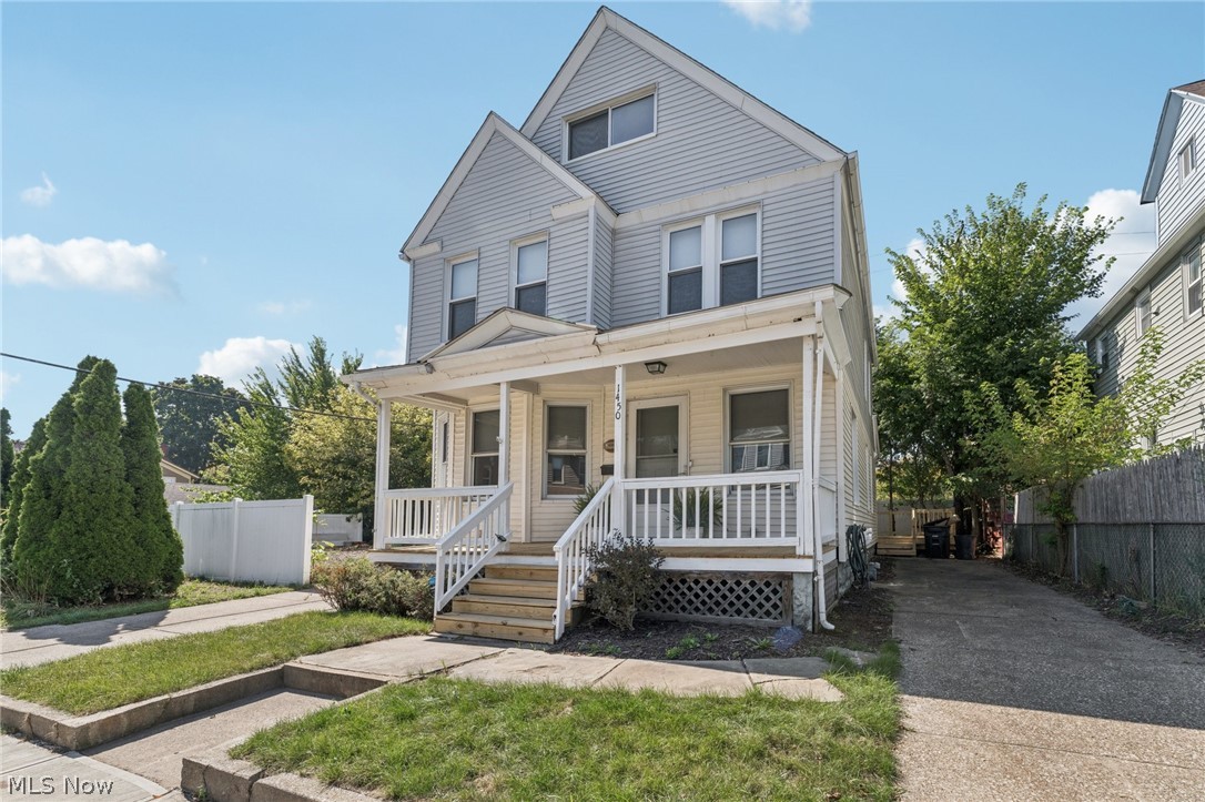 1450 W 77th Street Cleveland OH 44102