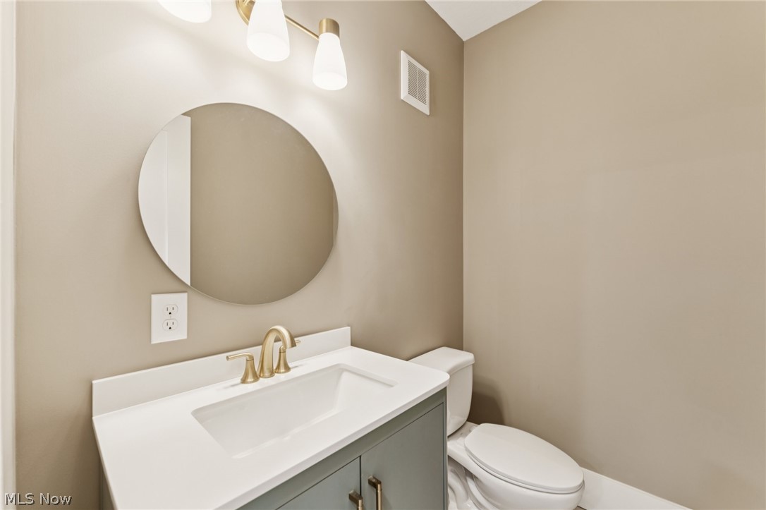 1450 W 77th Street Cleveland OH 44102