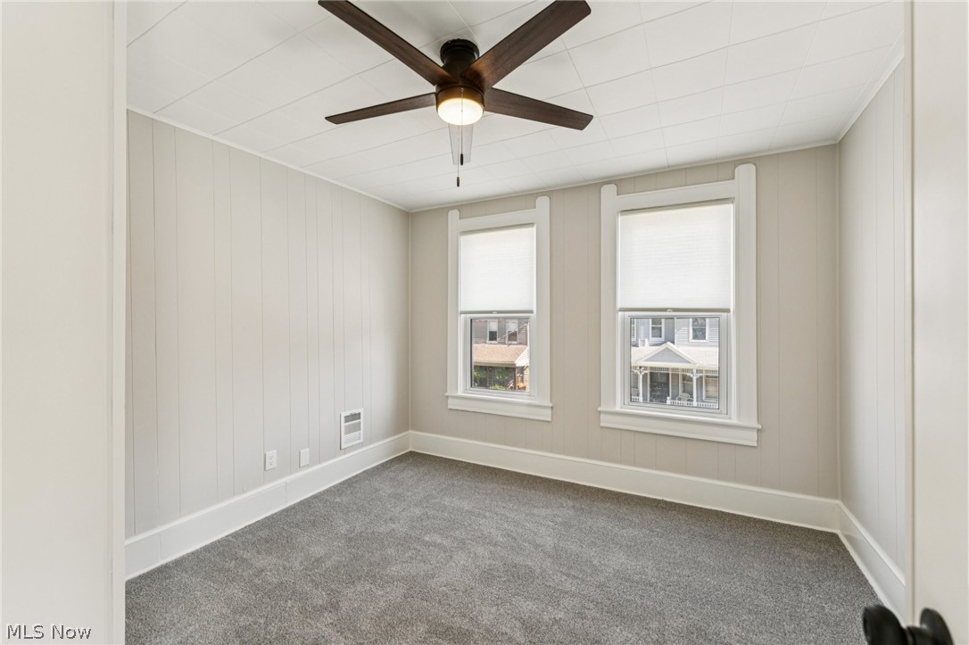 1450 W 77th Street Cleveland OH 44102