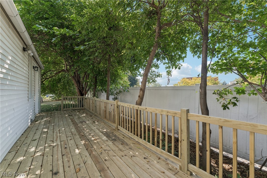 1450 W 77th Street Cleveland OH 44102