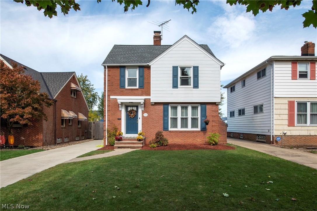 16908 Laverne Avenue Cleveland OH 44135