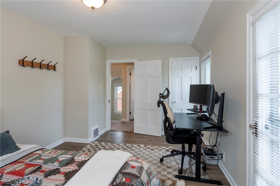 16908 Laverne Avenue Cleveland OH 44135