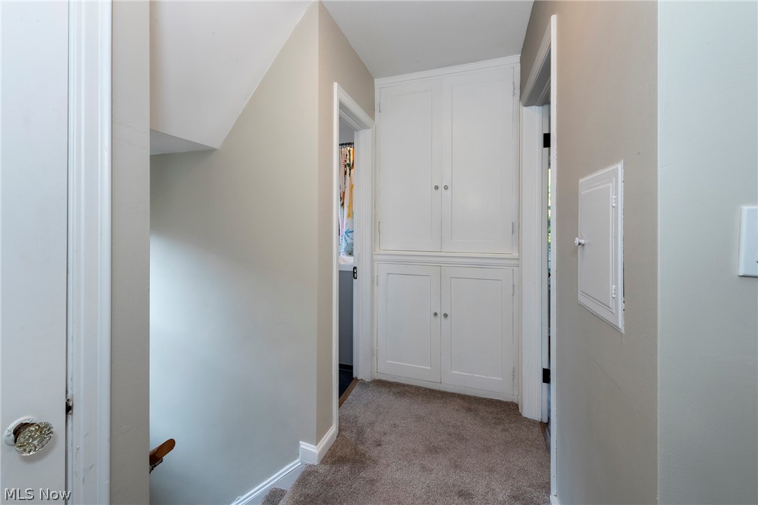 16908 Laverne Avenue Cleveland OH 44135