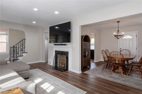 16908 Laverne Avenue Cleveland OH 44135