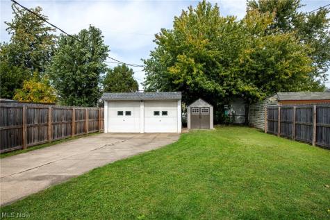 16908 Laverne Avenue Cleveland OH 44135