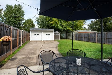 16908 Laverne Avenue Cleveland OH 44135