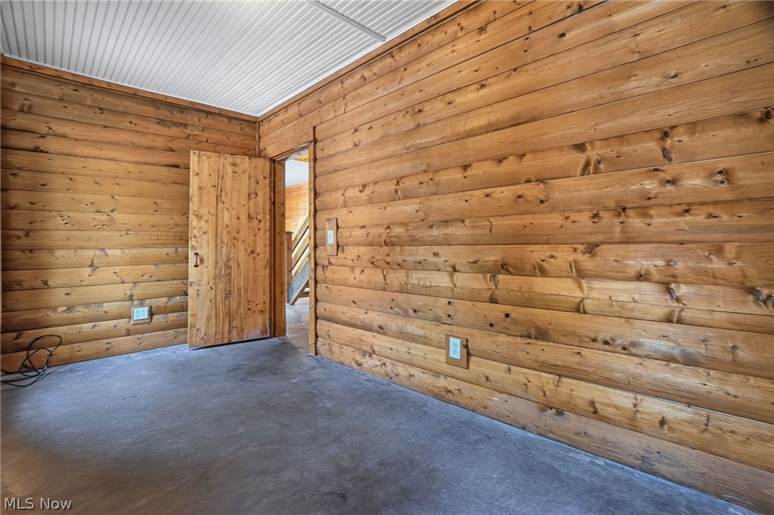 348 Tony Drive Conneaut OH 44030