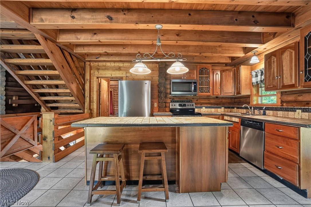 348 Tony Drive Conneaut OH 44030