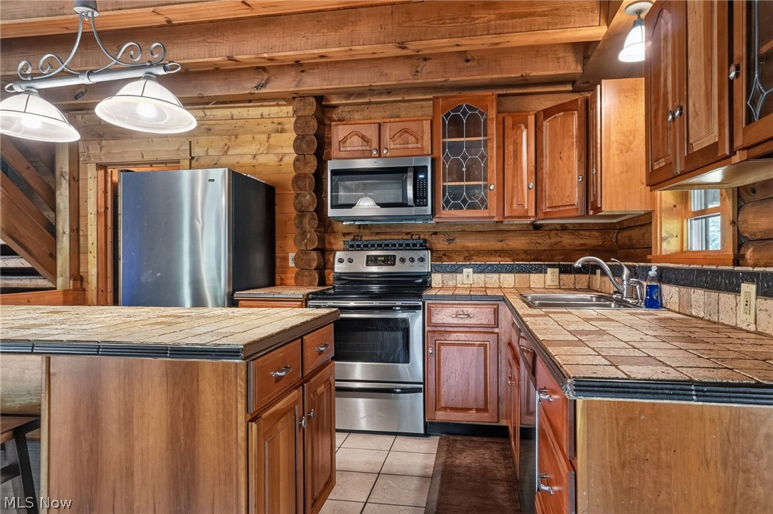 348 Tony Drive Conneaut OH 44030