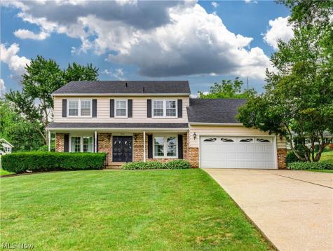 2724 Olentangy Drive Akron OH 44333