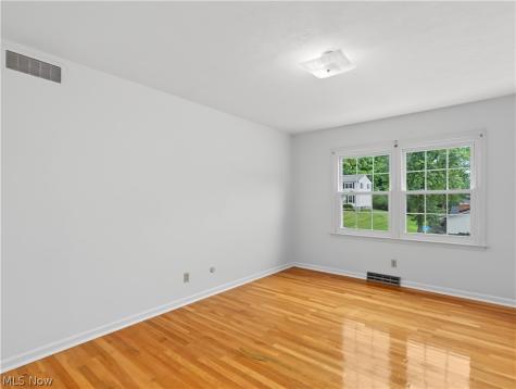 2724 Olentangy Drive Akron OH 44333