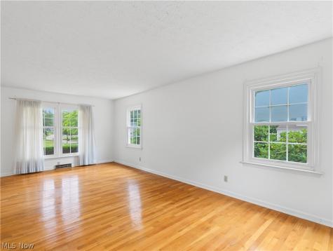 2724 Olentangy Drive Akron OH 44333