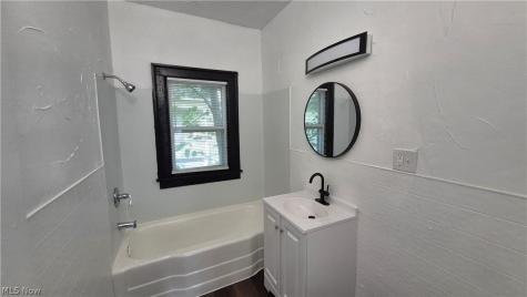 12512 Rexford Avenue Cleveland OH 44105