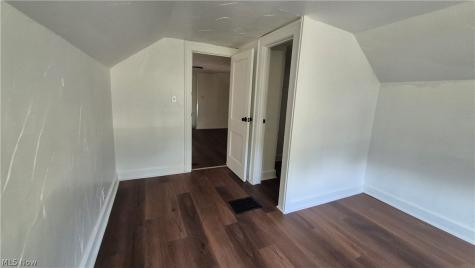 12512 Rexford Avenue Cleveland OH 44105