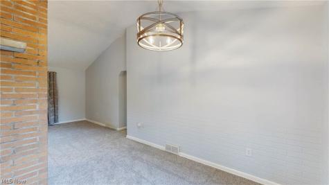 1239 Doralee Drive Mogadore OH 44260