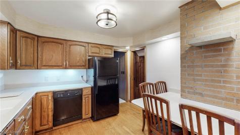 1239 Doralee Drive Mogadore OH 44260
