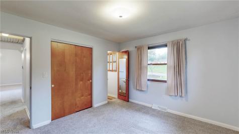 1239 Doralee Drive Mogadore OH 44260