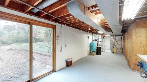 1239 Doralee Drive Mogadore OH 44260
