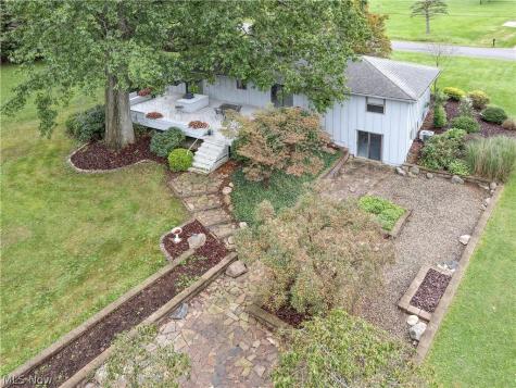 1239 Doralee Drive Mogadore OH 44260