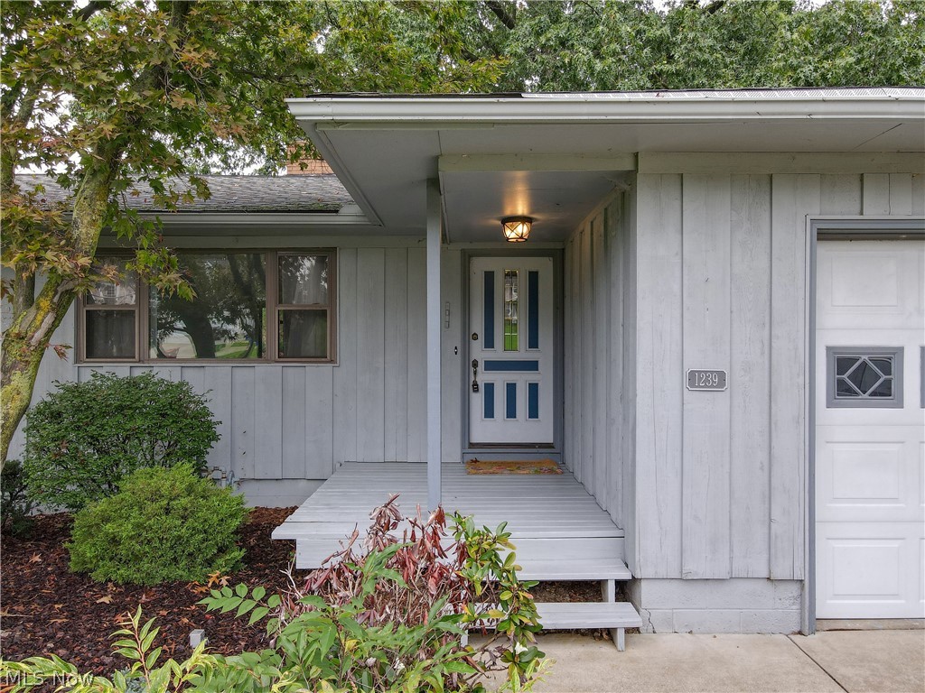 1239 Doralee Drive Mogadore OH 44260