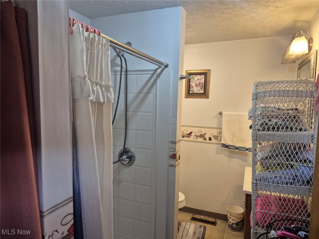 1514 Commerce Street Wellsville OH 43968