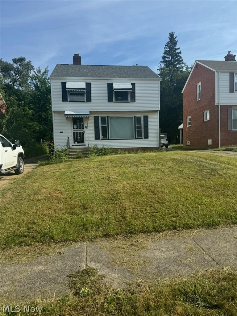 17425 Throckley Avenue Cleveland OH 44128